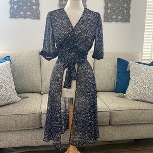 NWT NEW Express wrap long blouse size small/medium